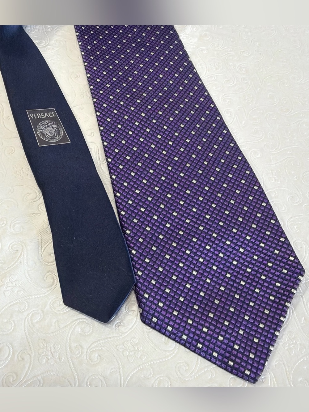 Versace Neck Tie 100 Silk Medusa Logo Purple Textured Woven Italian Silk Classic